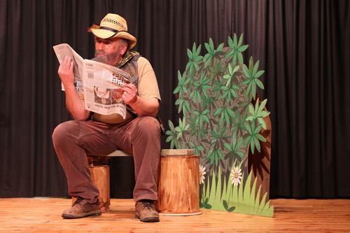 Panto rehearsal ' Babes in Ethy Wood ', 
